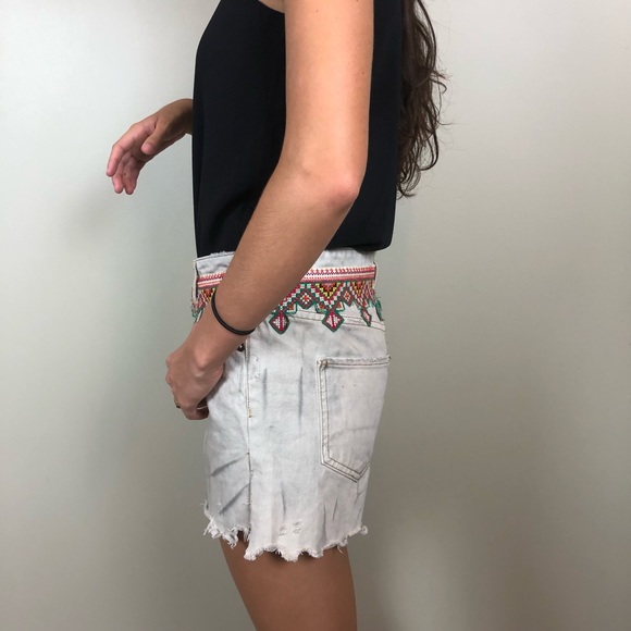 Free People Embroidered Cut Off Borderline Shorts - Picture 3 of 8